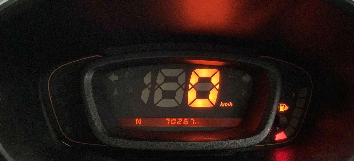 2019 Renault Kwid RXT 1.0 AMT (O), CNG, Automatic, 70,125 km, Odometer Image