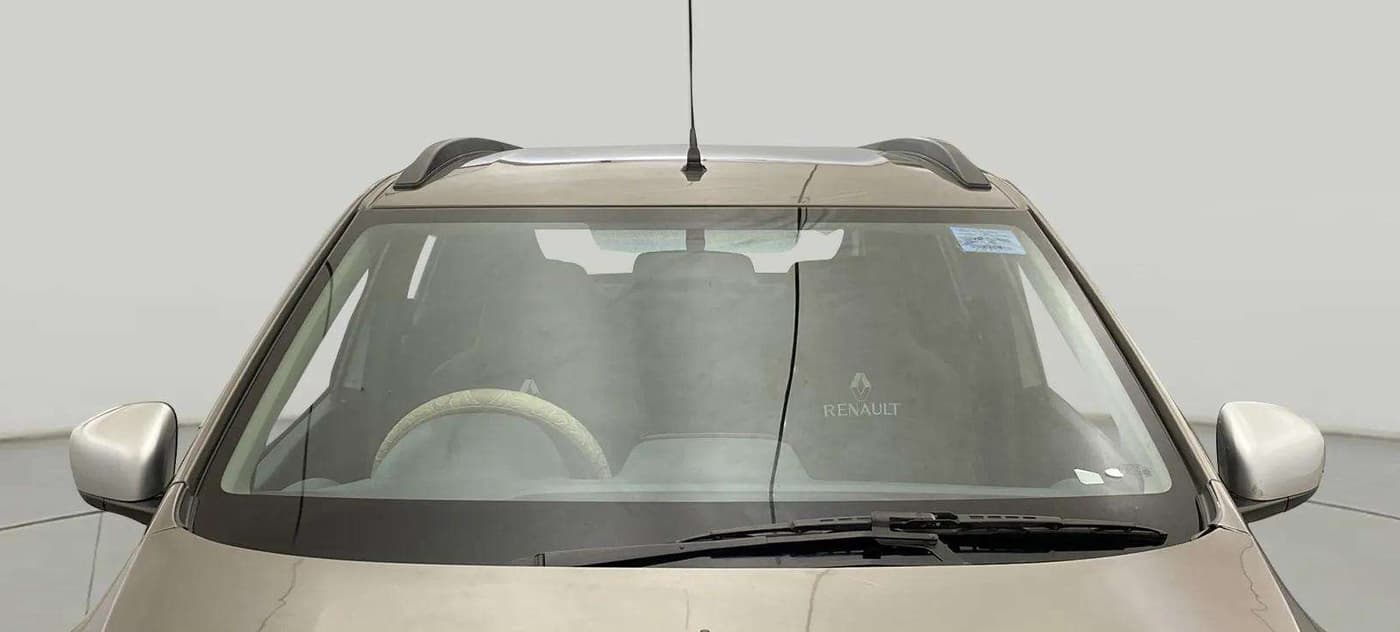 2019 Renault Kwid RXT 1.0 AMT (O), CNG, Automatic, 70,125 km, Front Windshield