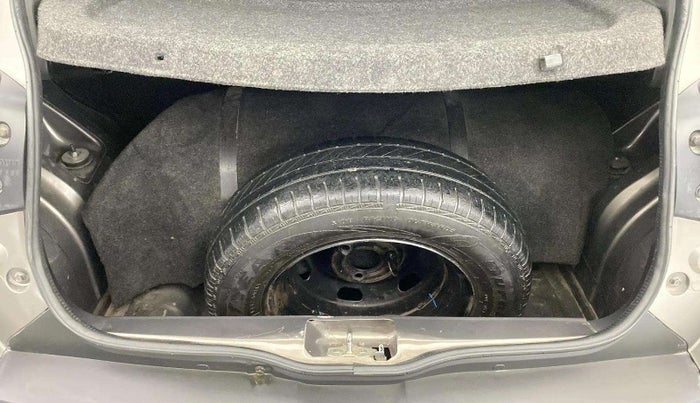 2019 Renault Kwid RXT 1.0 AMT (O), CNG, Automatic, 70,326 km, Boot Inside