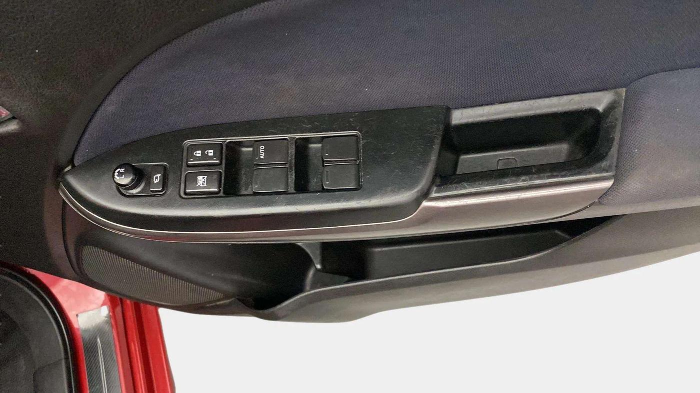 2020 Maruti Baleno DELTA PETROL 1.2, Petrol, Manual, 57,336 km, Driver Side Door Panels Control