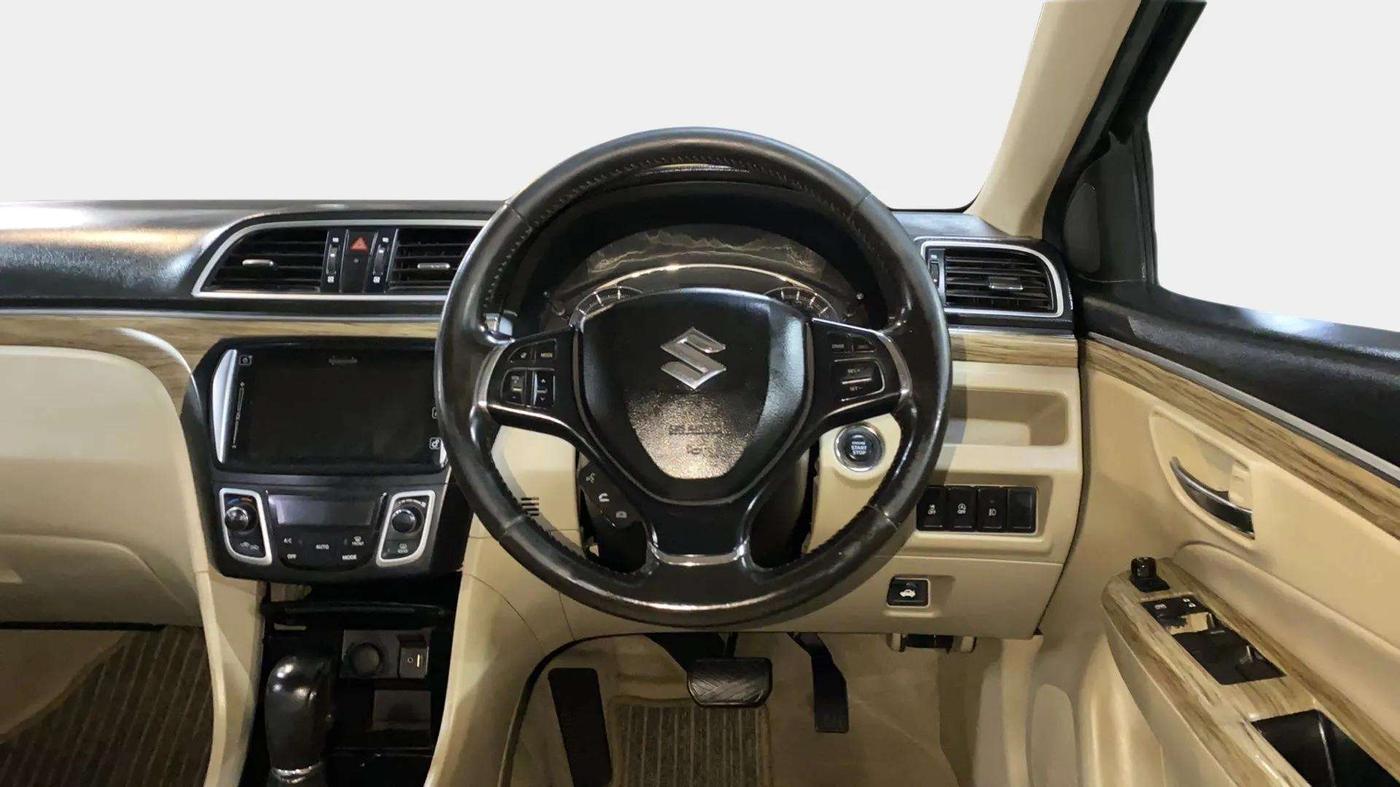 2018 Maruti Ciaz ALPHA  AT 1.5 SHVS PETROL, Petrol, Automatic, 54,077 km, Steering Wheel Close Up