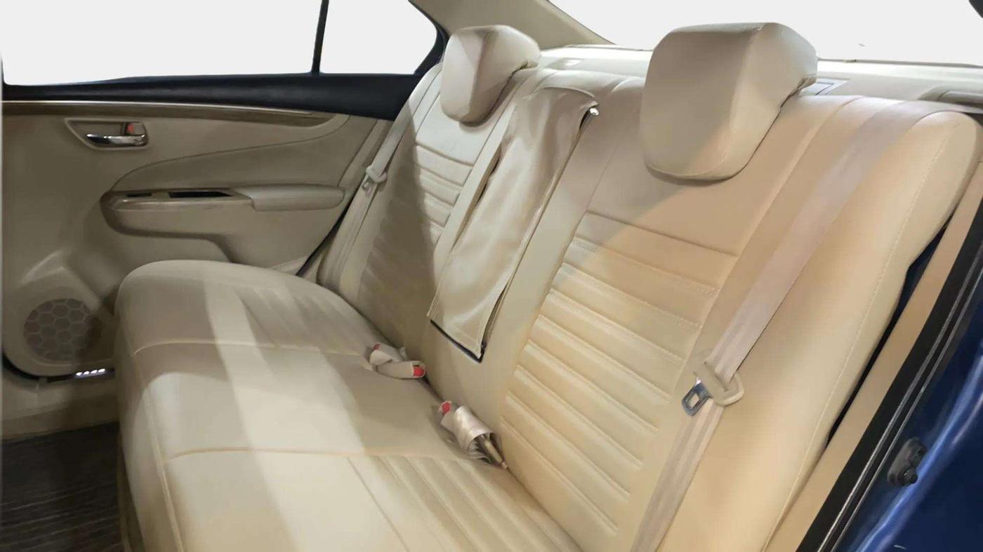 2018 Maruti Ciaz ALPHA  AT 1.5 SHVS PETROL, Petrol, Automatic, 54,077 km, Right Side Rear Door Cabin