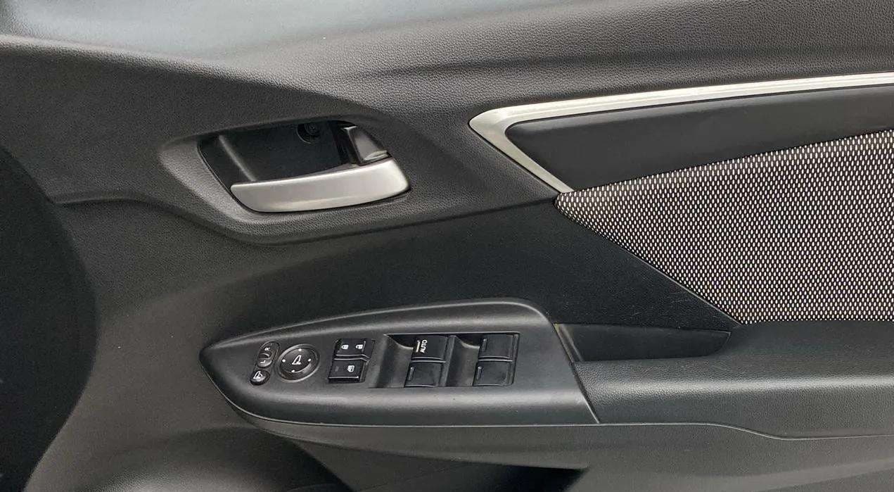 2018 Honda WR-V 1.5L I-DTEC VX MT, Diesel, Manual, 50,714 km, Driver Side Door Panels Control