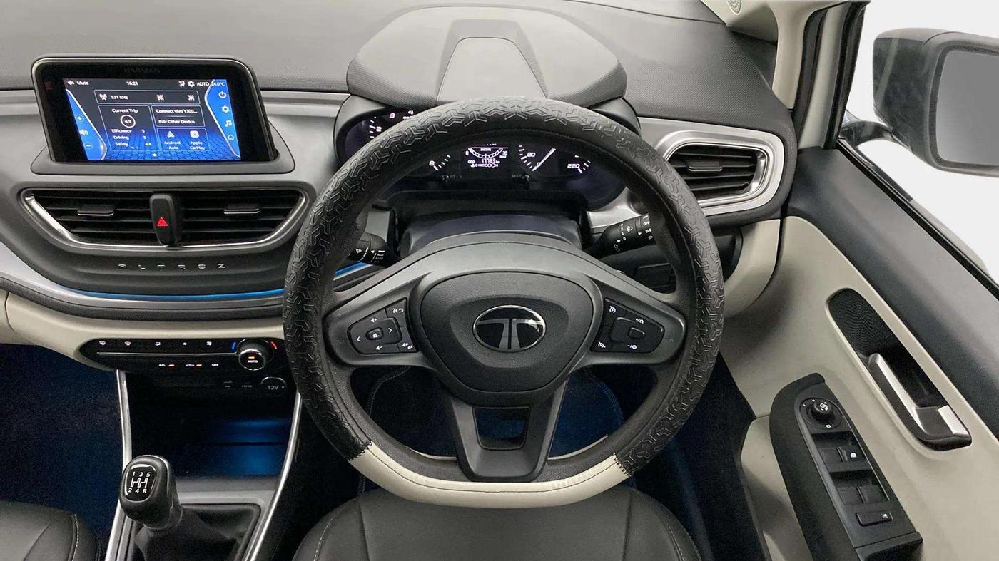 2024 Tata ALTROZ XZ PETROL, Petrol, Manual, 17,741 km, Steering Wheel Close Up