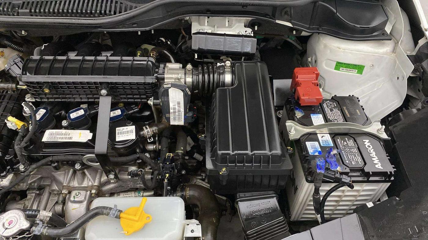 2024 Tata ALTROZ XZ PETROL, Petrol, Manual, 17,741 km, Engine View - Left