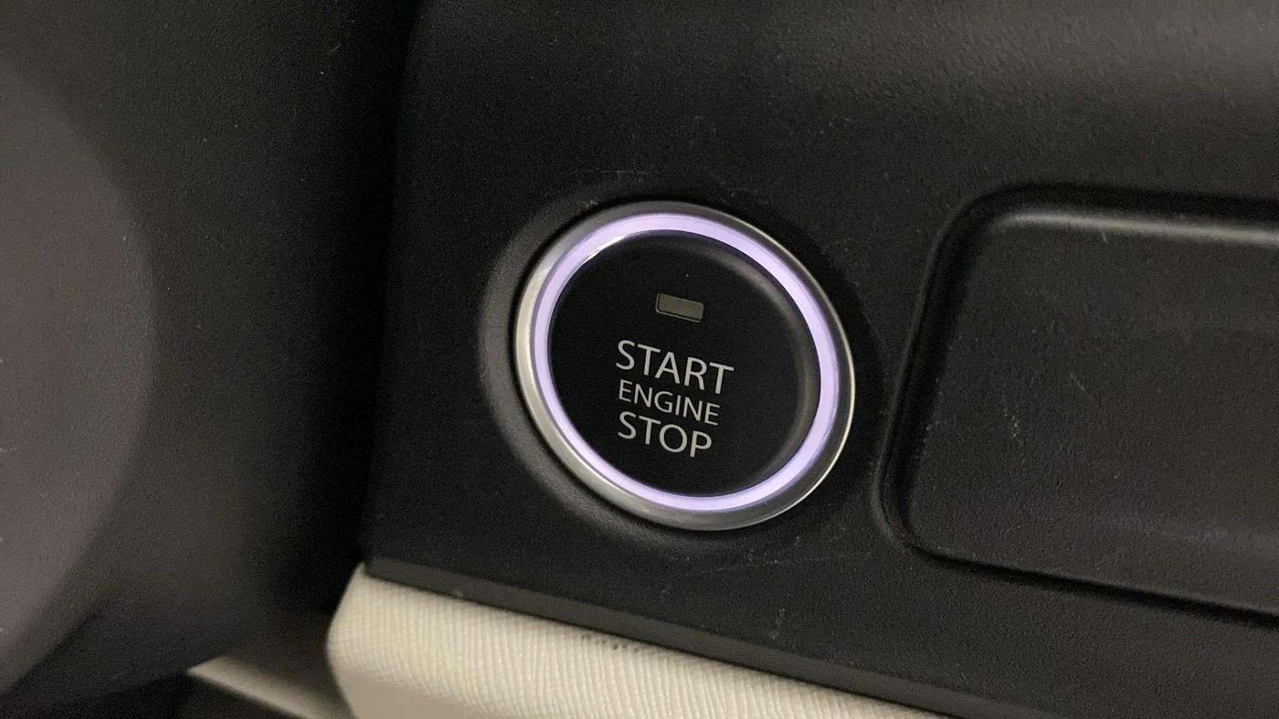 2024 Tata ALTROZ XZ PETROL, Petrol, Manual, 17,741 km, Keyless Start/ Stop Button