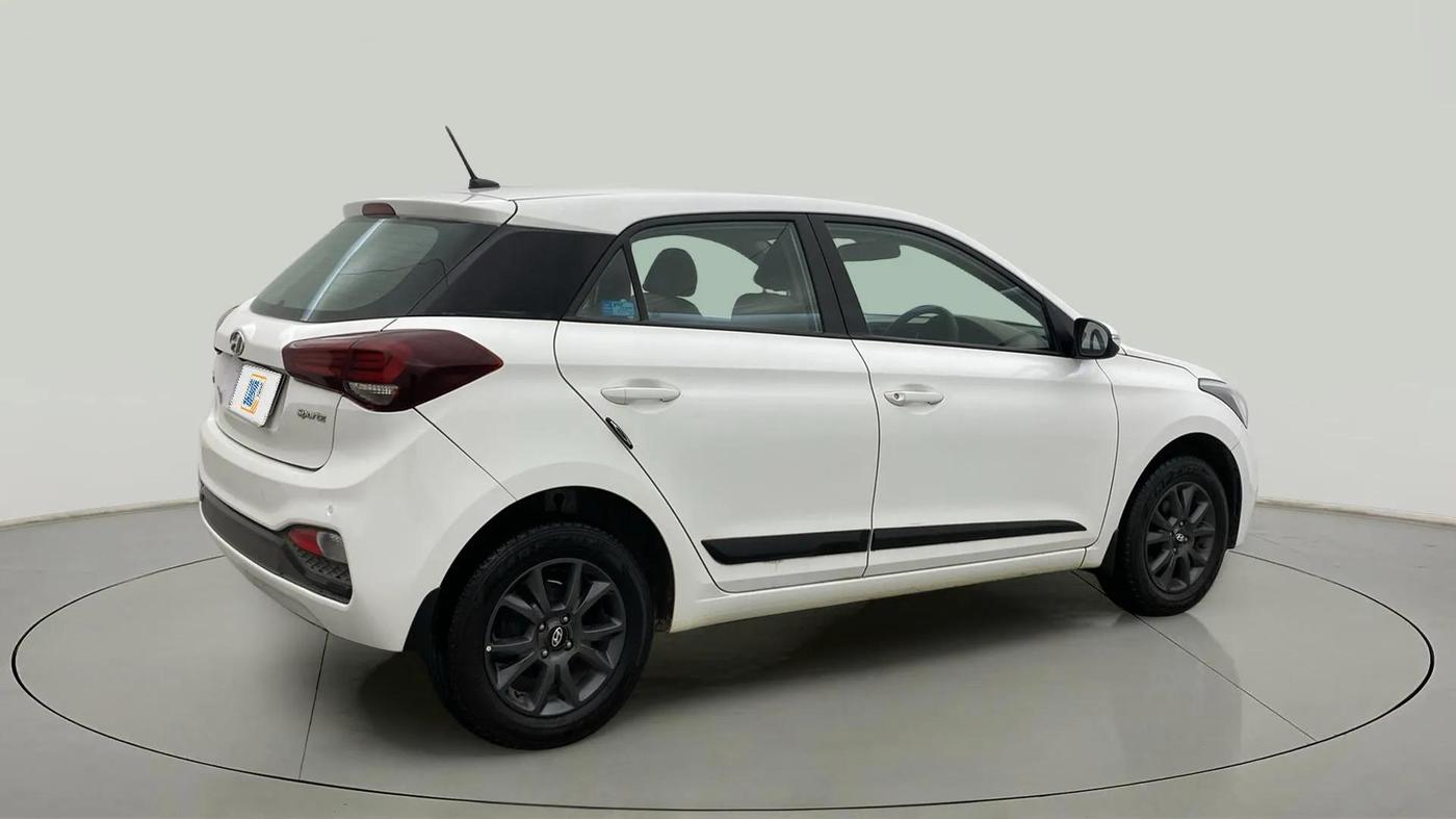 2019 Hyundai Elite i20 SPORTZ PLUS 1.2, Petrol, Manual, 24,950 km, Right Back Diagonal
