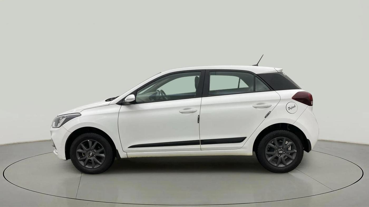 2019 Hyundai Elite i20 SPORTZ PLUS 1.2, Petrol, Manual, 24,950 km, Left Side