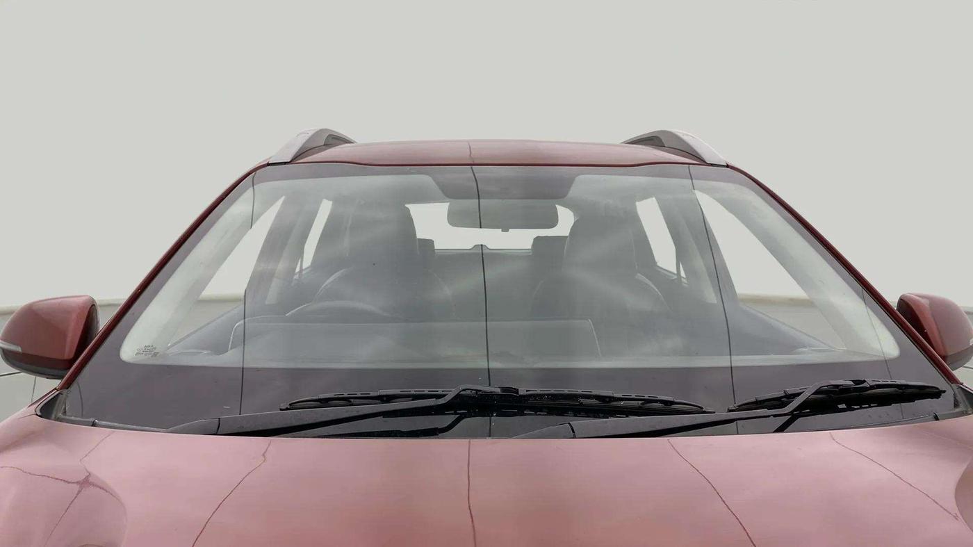2022 KIA SONET HTX 1.5 AT, Diesel, Automatic, 43,394 km, Front Windshield
