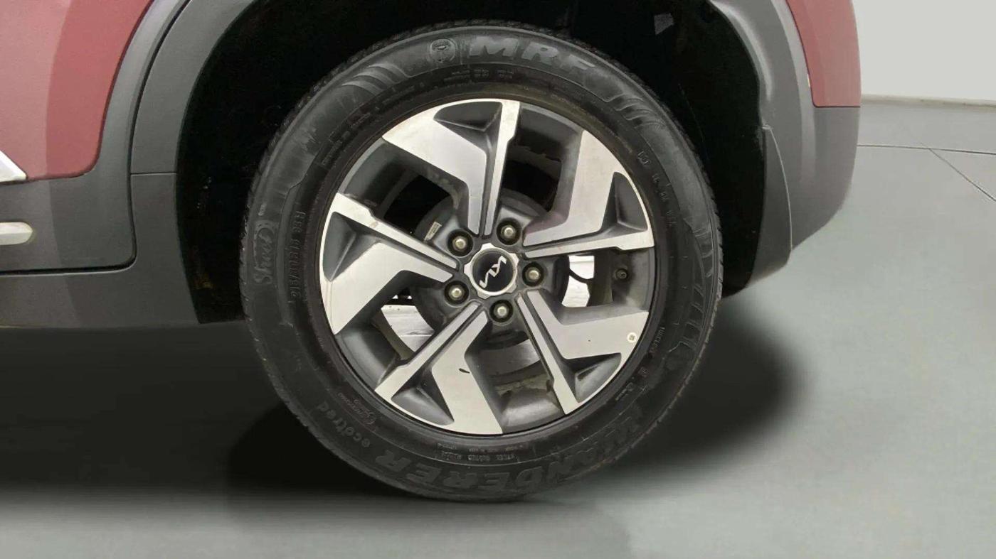 2022 KIA SONET HTX 1.5 AT, Diesel, Automatic, 43,394 km, Left Rear Wheel