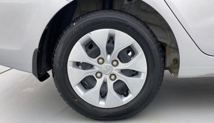 2017 Hyundai Xcent E PLUS, Petrol, Manual, 43,634 km, Right Rear Wheel