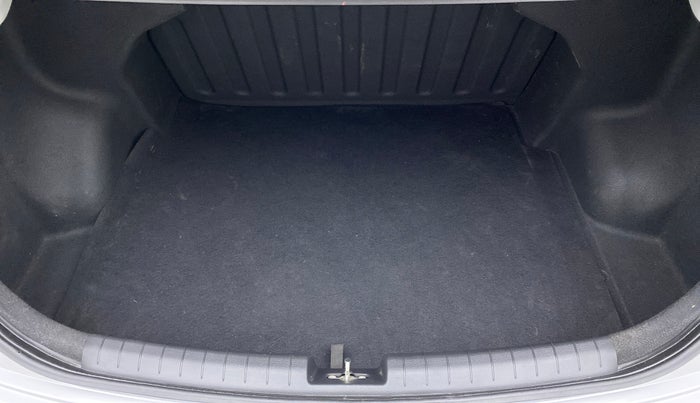 2017 Hyundai Xcent E PLUS, Petrol, Manual, 43,634 km, Boot Inside