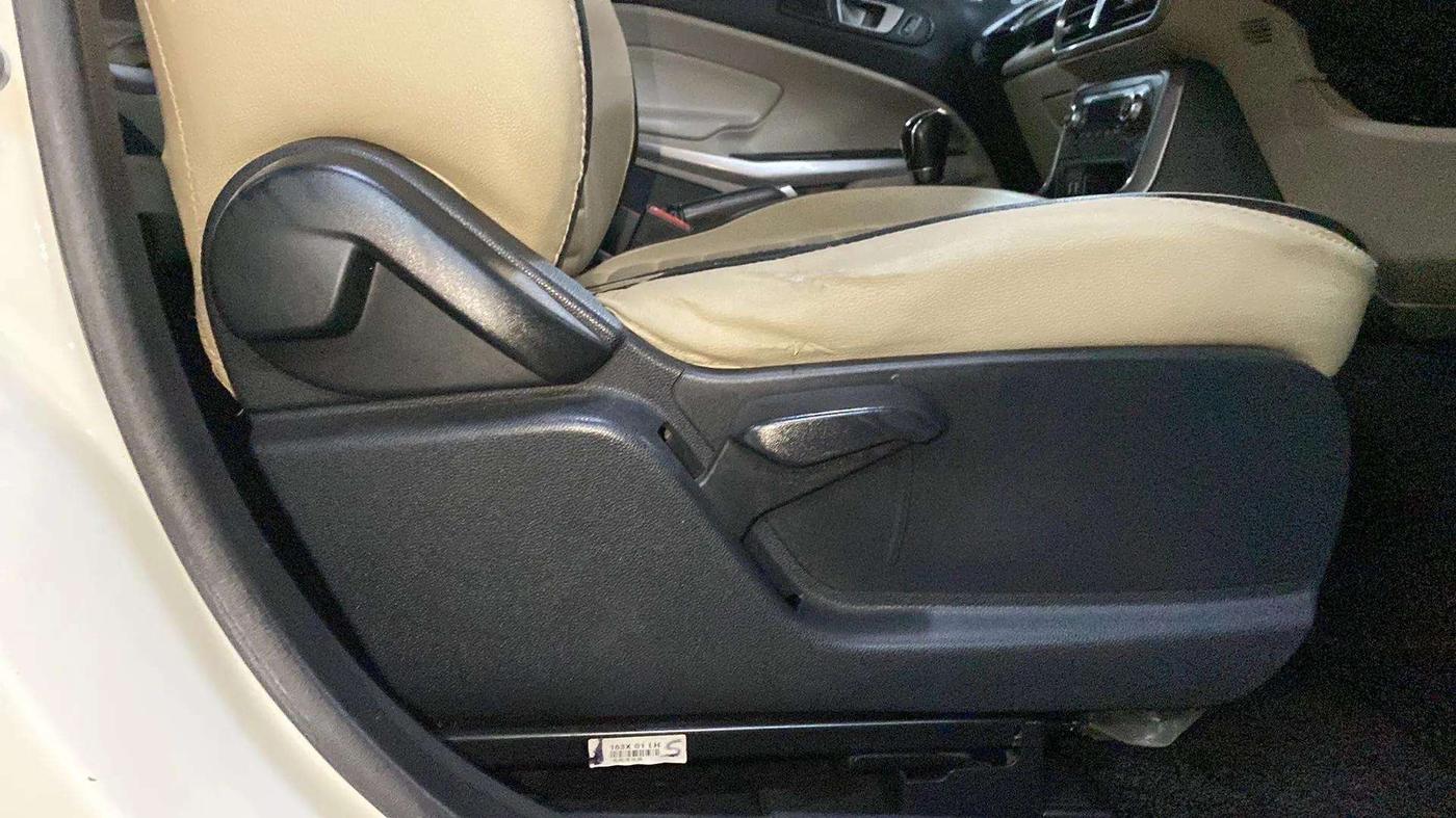 2019 Ford Ecosport TITANIUM 1.5L DIESEL, Diesel, Manual, 71,811 km, Driver Side Adjustment Panel