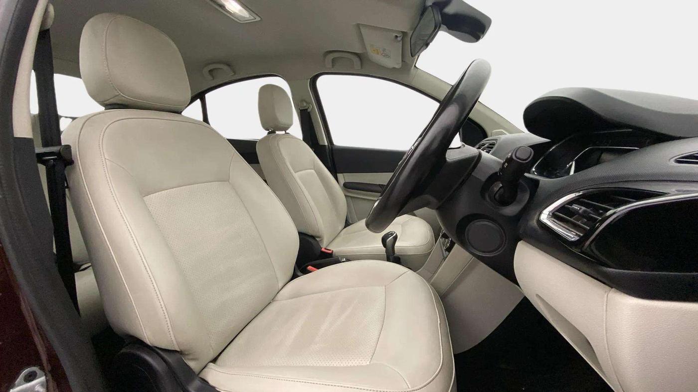 2023 Tata TIGOR XZ PLUS CNG, CNG, Manual, 11,100 km, Right Side Front Door Cabin