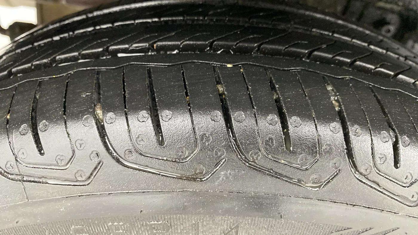 2023 Tata TIGOR XZ PLUS CNG, CNG, Manual, 11,100 km, Right Rear Tyre Tread