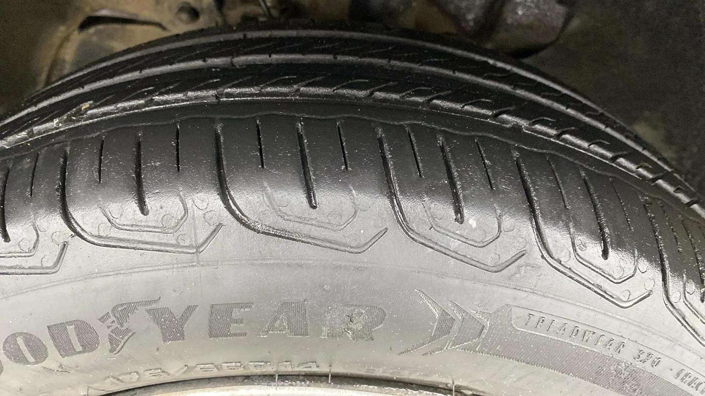 2023 Tata TIGOR XZ PLUS CNG, CNG, Manual, 11,100 km, Left Front Tyre Tread