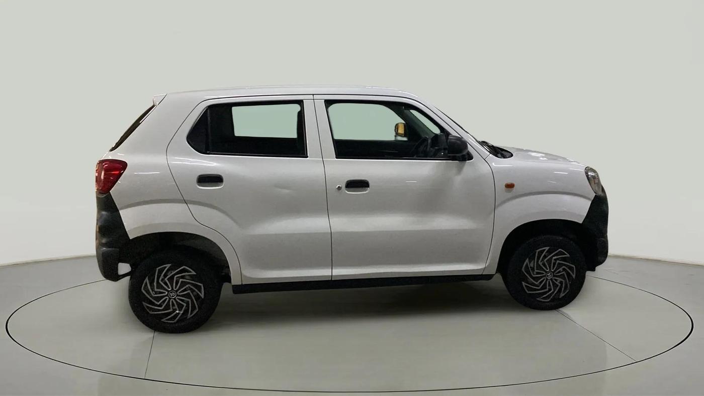 2021 Maruti S PRESSO STD, CNG, Manual, 29,405 km, Right Side View