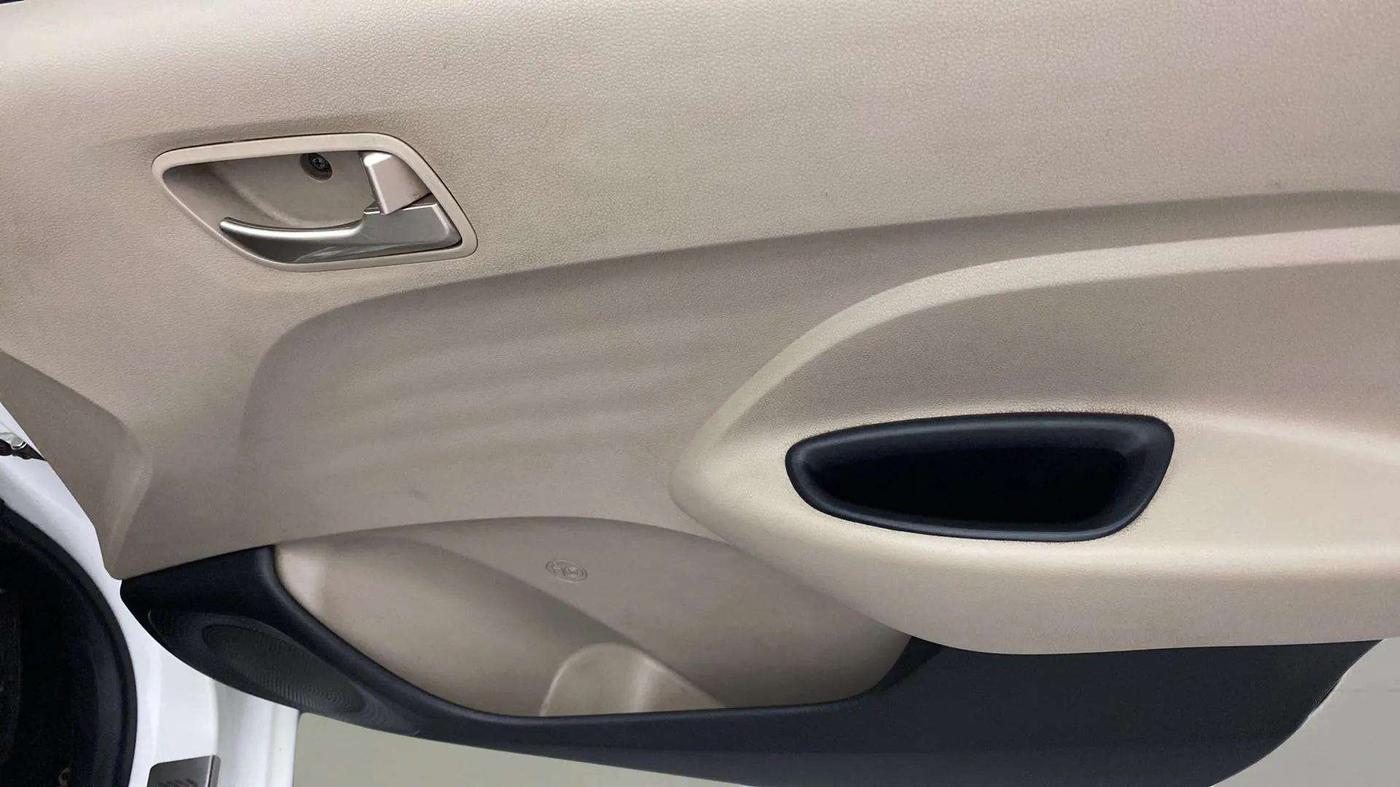 2019 Hyundai NEW SANTRO SPORTZ MT, Petrol, Manual, 92,838 km, Driver Side Door Panels Control