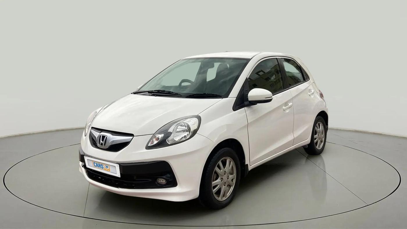 2015 Honda Brio VX MT, Petrol, Manual, 48,545 km, Left Front Diagonal