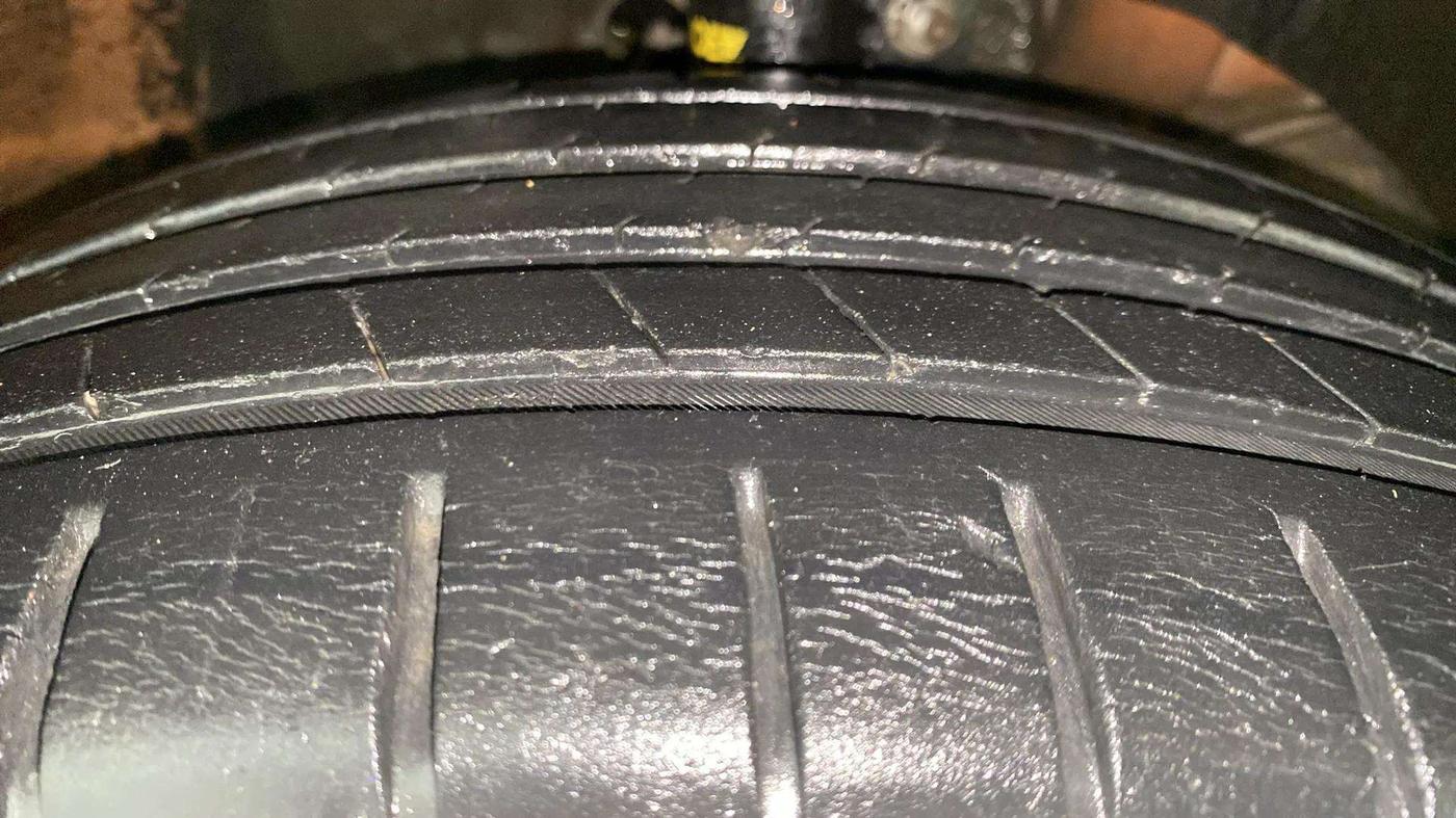 2017 Maruti Baleno ZETA CVT PETROL 1.2, Petrol, Automatic, 59,262 km, Right Front Tyre Tread