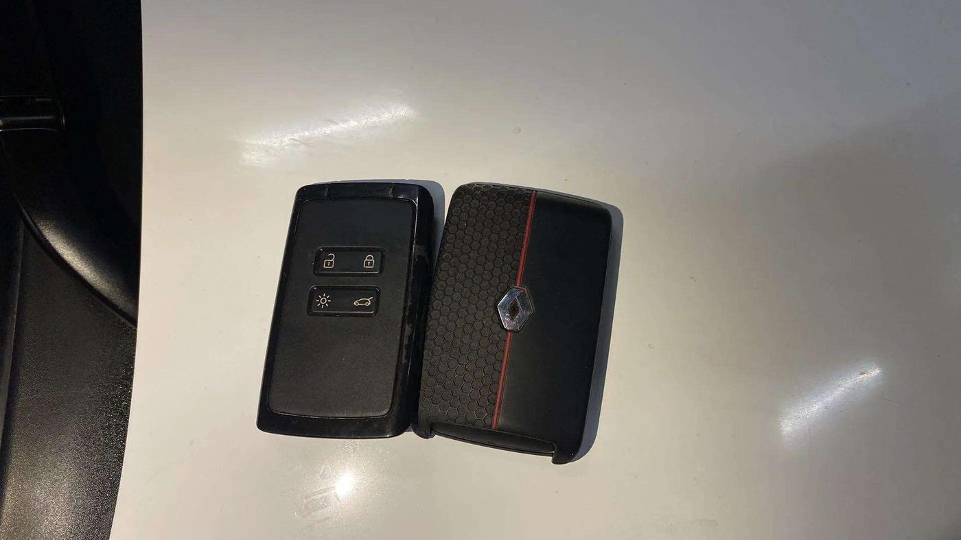 2023 Renault TRIBER RXZ, Petrol, Manual, 22,268 km, Key Close Up
