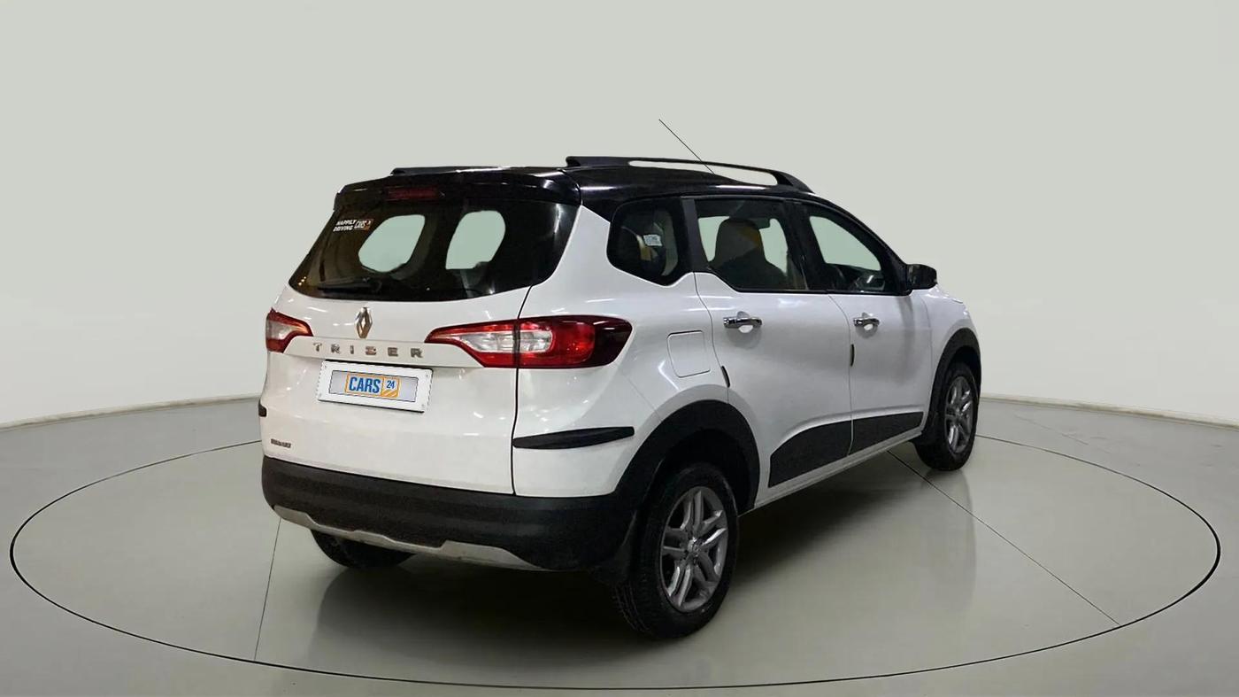 2023 Renault TRIBER RXZ, Petrol, Manual, 22,268 km, Right Back Diagonal