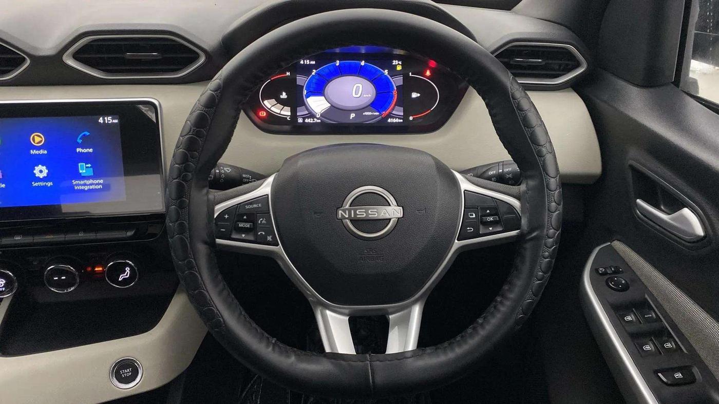 2022 Nissan MAGNITE XV TURBO CVT, Petrol, Automatic, 4,174 km, Steering Wheel Close Up