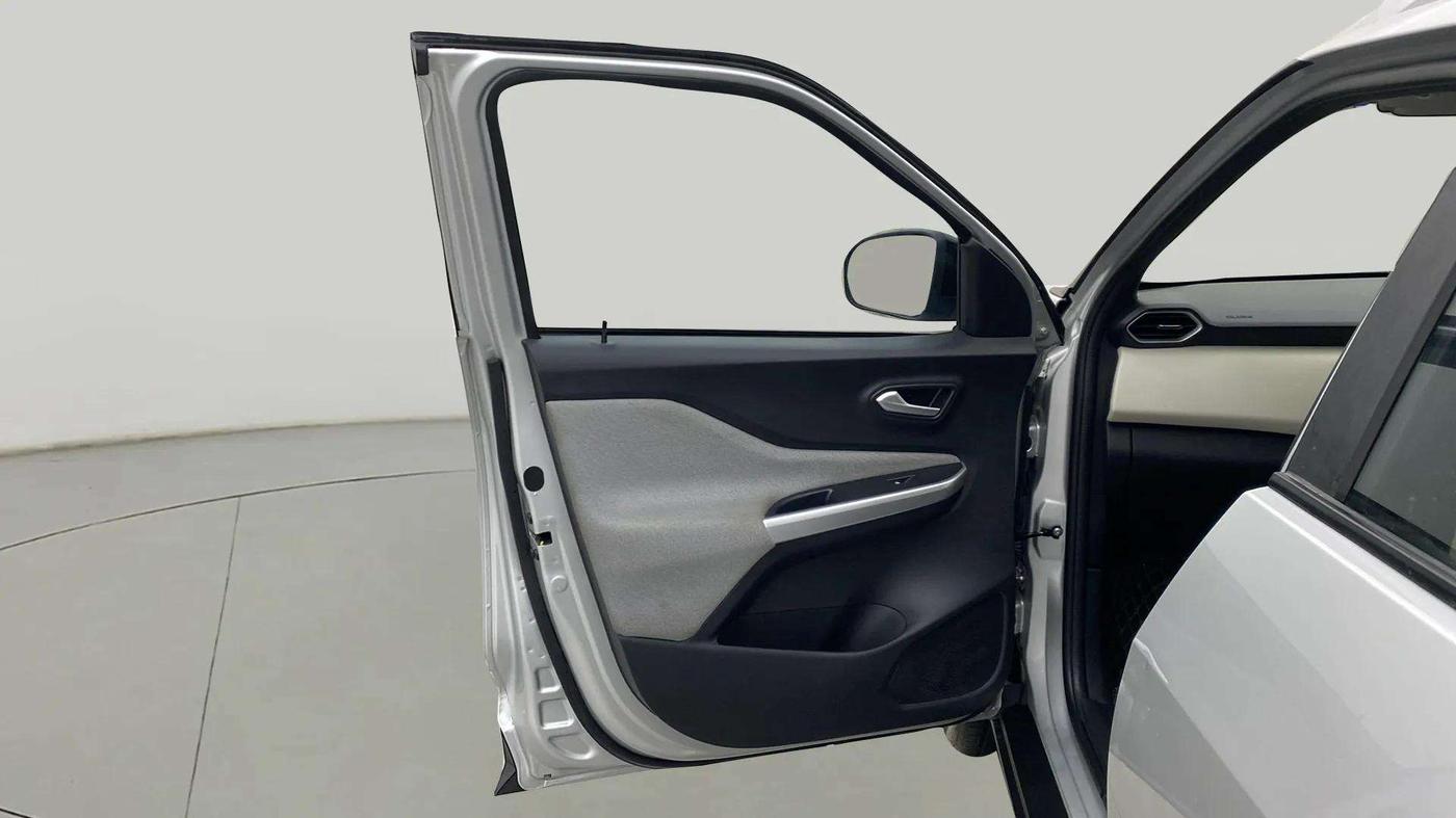 2022 Nissan MAGNITE XV TURBO CVT, Petrol, Automatic, 4,174 km, LHS Front Door