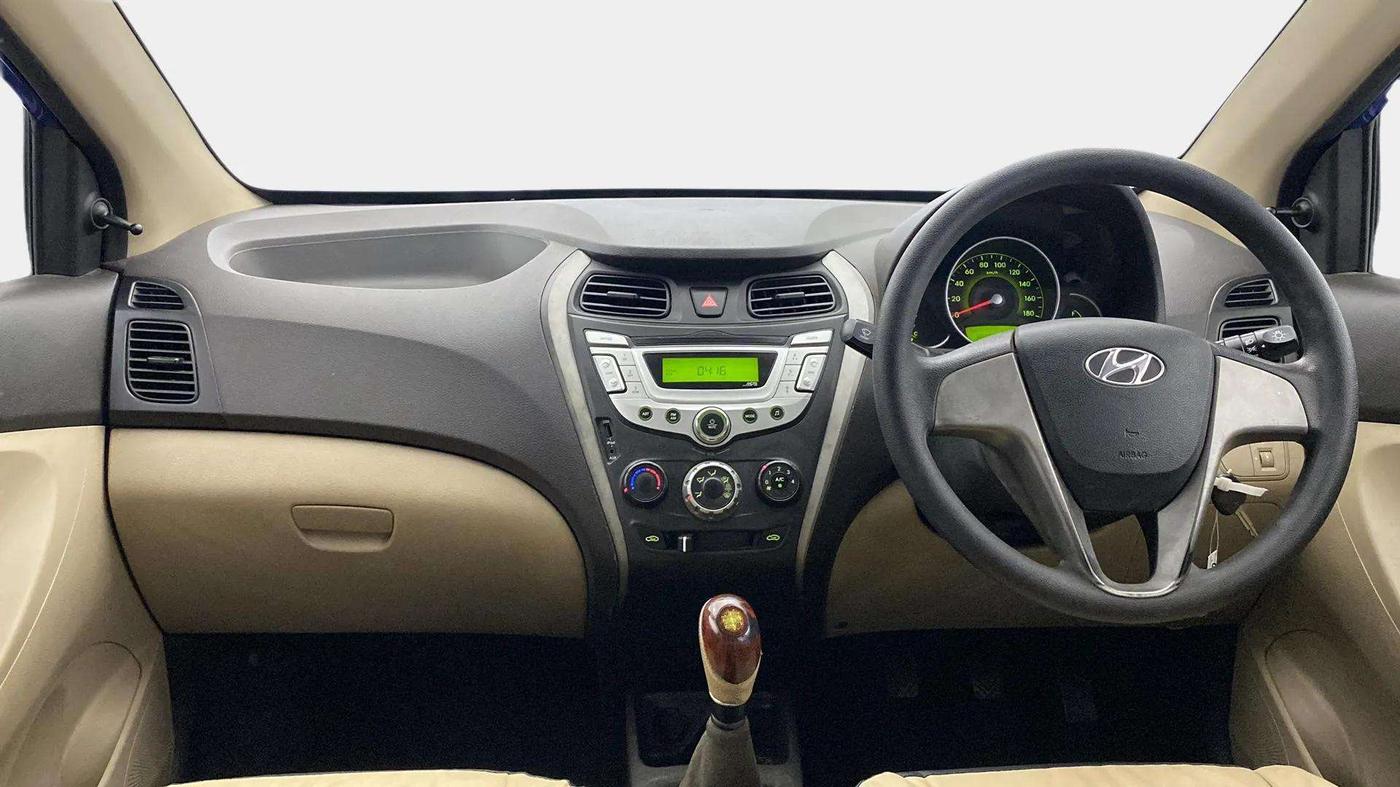2014 Hyundai Eon SPORTZ, Petrol, Manual, 38,258 km, Dashboard