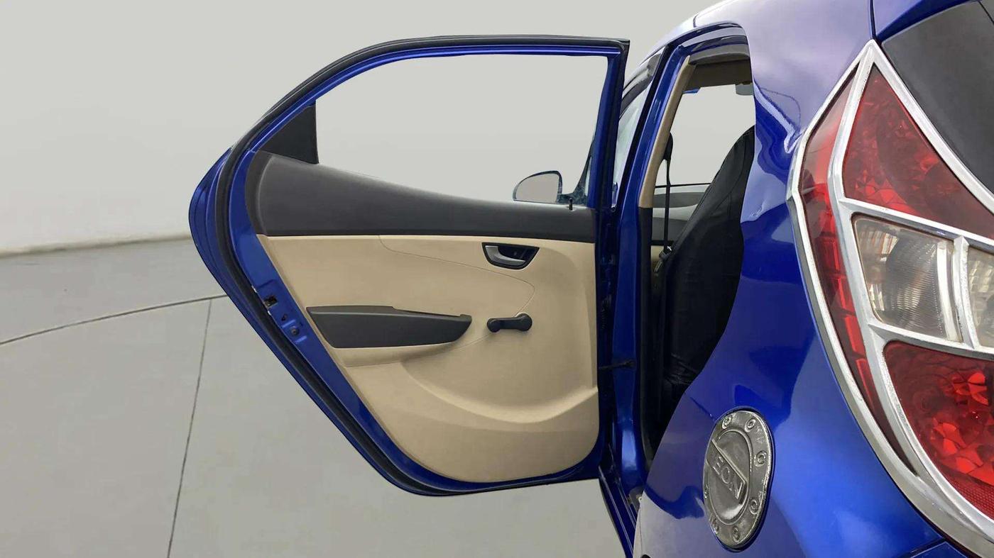 2014 Hyundai Eon SPORTZ, Petrol, Manual, 38,258 km, LHS Rear Door