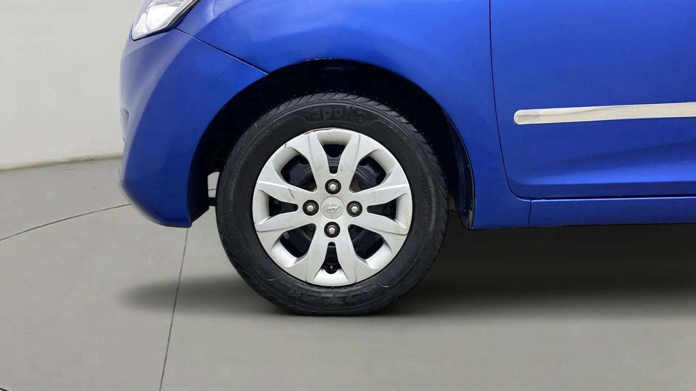 2014 Hyundai Eon SPORTZ, Petrol, Manual, 38,258 km, Left Front Wheel
