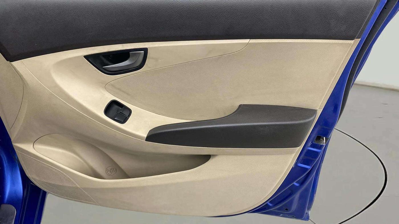 2014 Hyundai Eon SPORTZ, Petrol, Manual, 38,258 km, Driver Side Door Panels Control