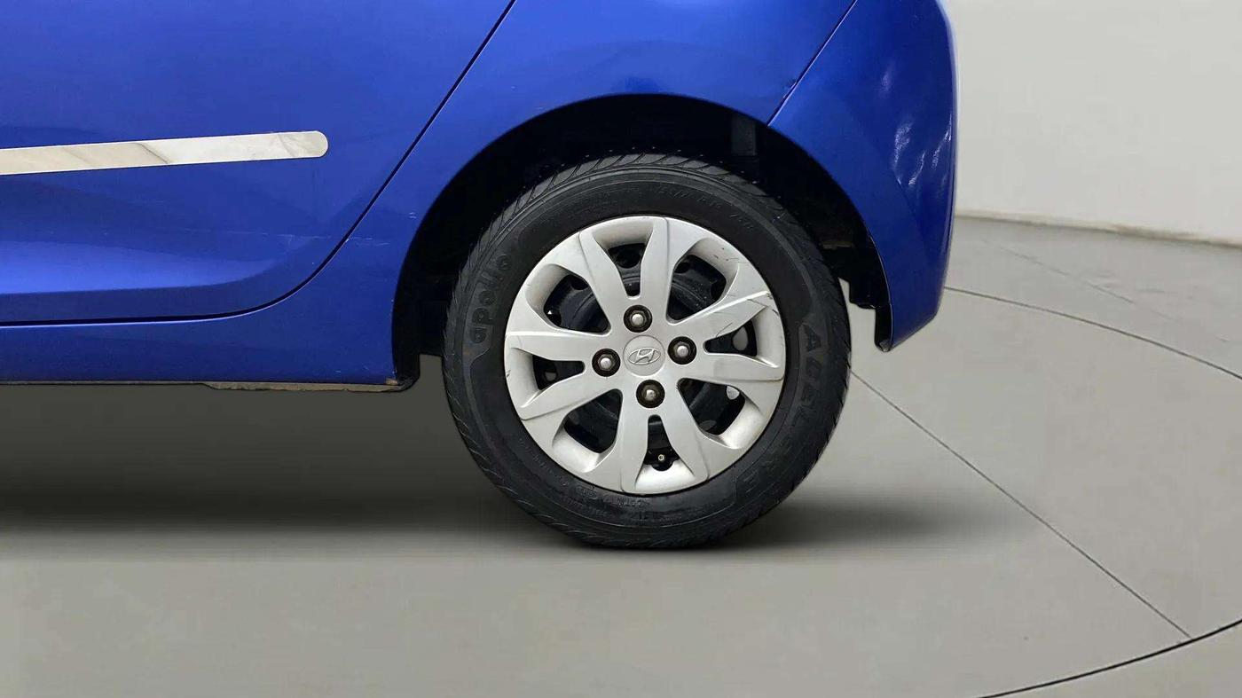 2014 Hyundai Eon SPORTZ, Petrol, Manual, 38,258 km, Left Rear Wheel