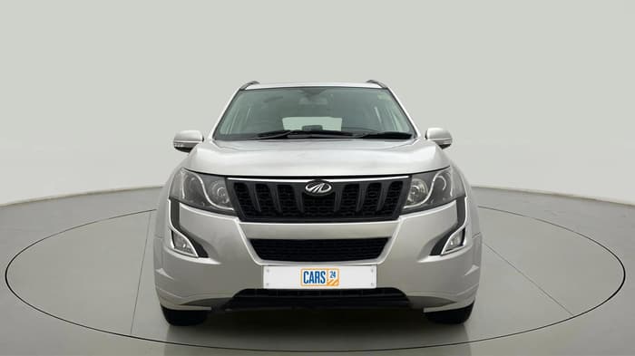 2017 Mahindra XUV500 W4, Diesel, Manual, 31,983 km, Front