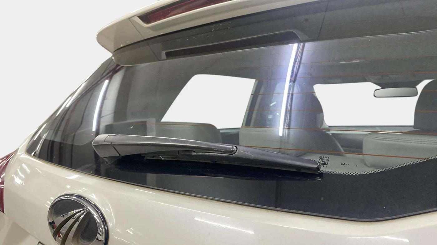 2020 Mahindra XUV300 W8 (O) 1.2 PETROL, Petrol, Manual, 48,103 km, Rear Wiper