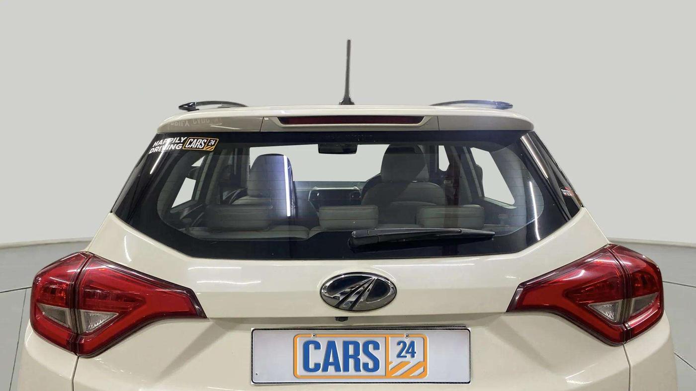 2020 Mahindra XUV300 W8 (O) 1.2 PETROL, Petrol, Manual, 48,103 km, Rear Windshield