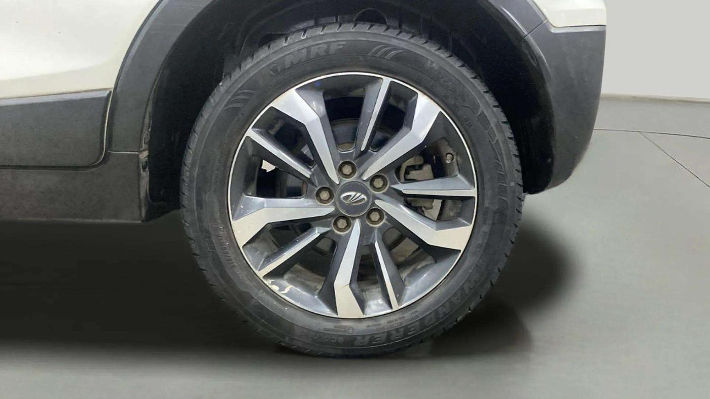 2020 Mahindra XUV300 W8 (O) 1.2 PETROL, Petrol, Manual, 48,103 km, Left Rear Wheel