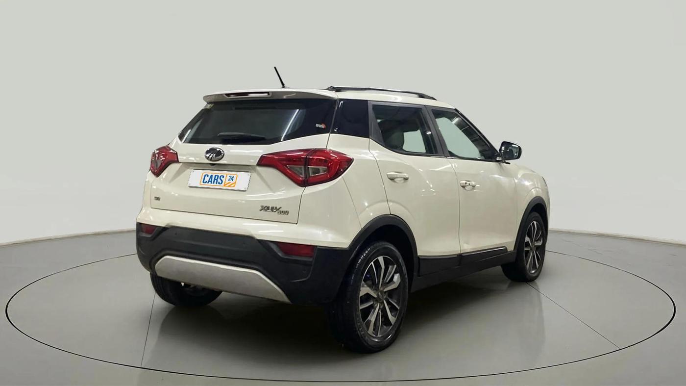 2020 Mahindra XUV300 W8 (O) 1.2 PETROL, Petrol, Manual, 48,103 km, Right Back Diagonal