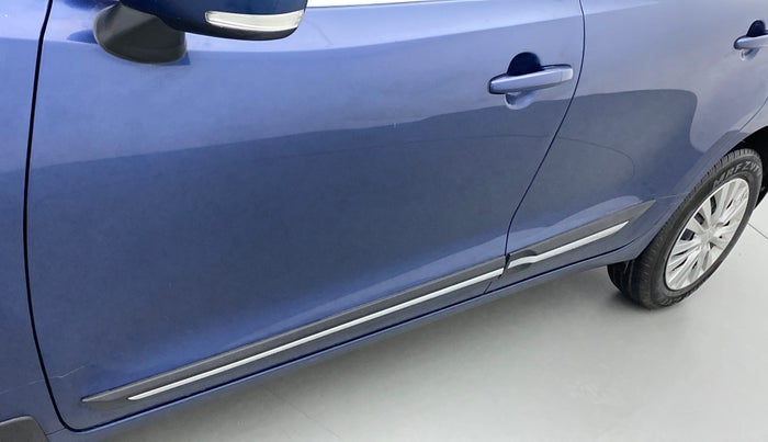 2021 Maruti Baleno DELTA PETROL 1.2, Petrol, Manual, 16,455 km, Front passenger door - Slightly dented