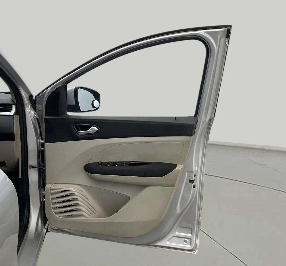 2020 Renault TRIBER RXZ AMT, Petrol, Automatic, 36,125 km, RHS Front Door