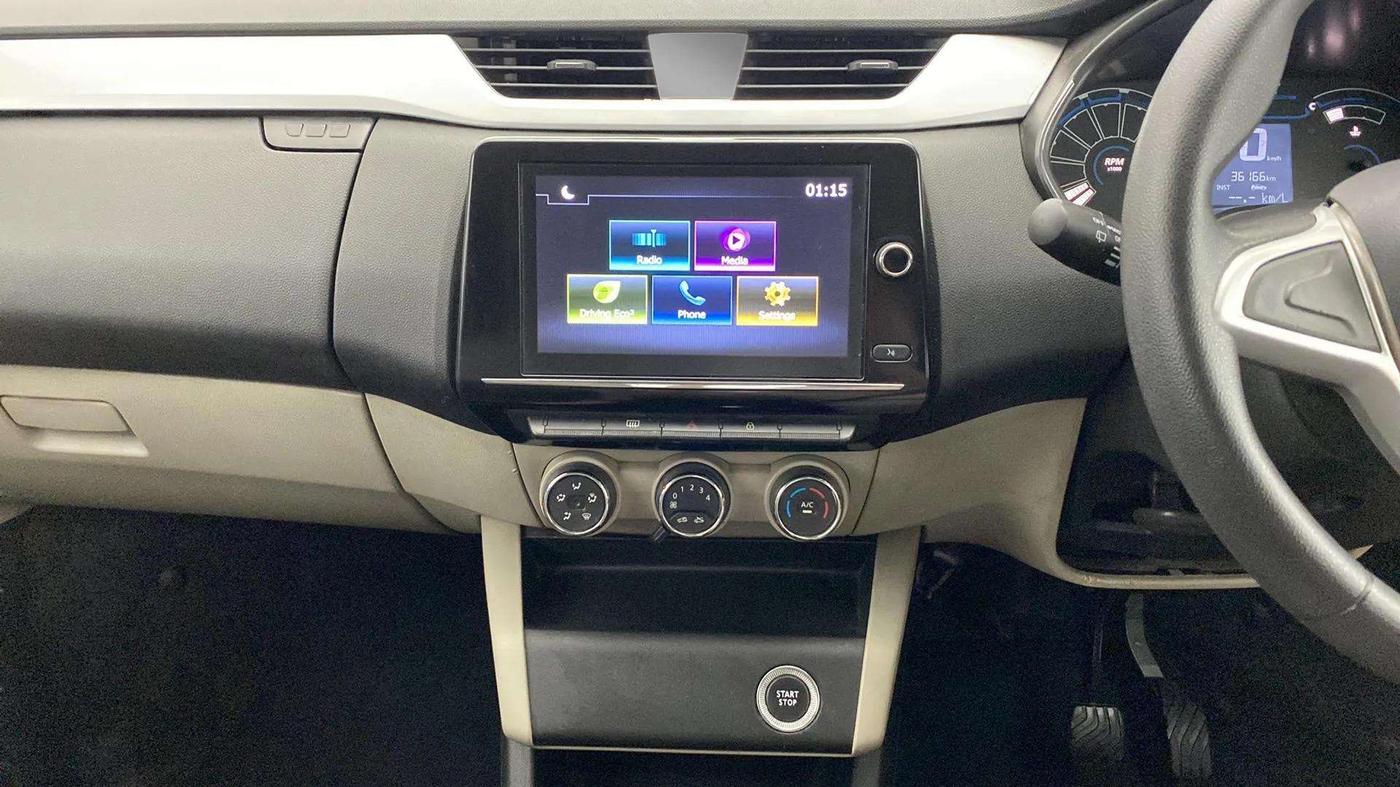 2020 Renault TRIBER RXZ AMT, Petrol, Automatic, 36,125 km, Air Conditioner