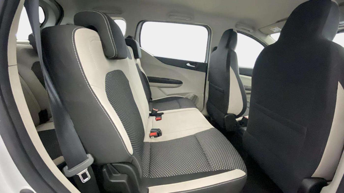 2020 Renault TRIBER RXZ AMT, Petrol, Automatic, 36,125 km, Right Side Rear Door Cabin