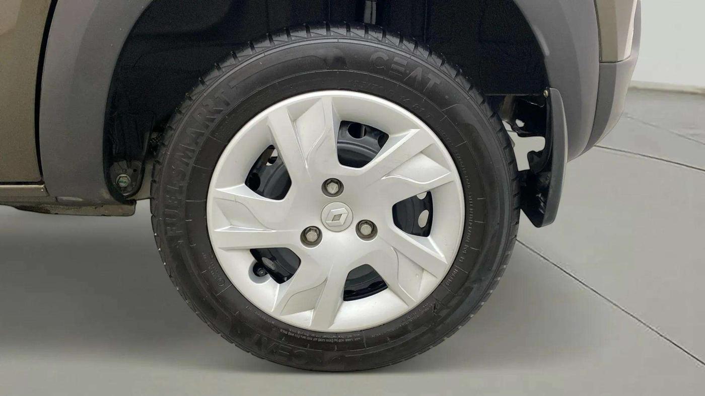 2023 Renault Kwid RXL 1.0 (O), CNG, Manual, 24,918 km, Left Rear Wheel