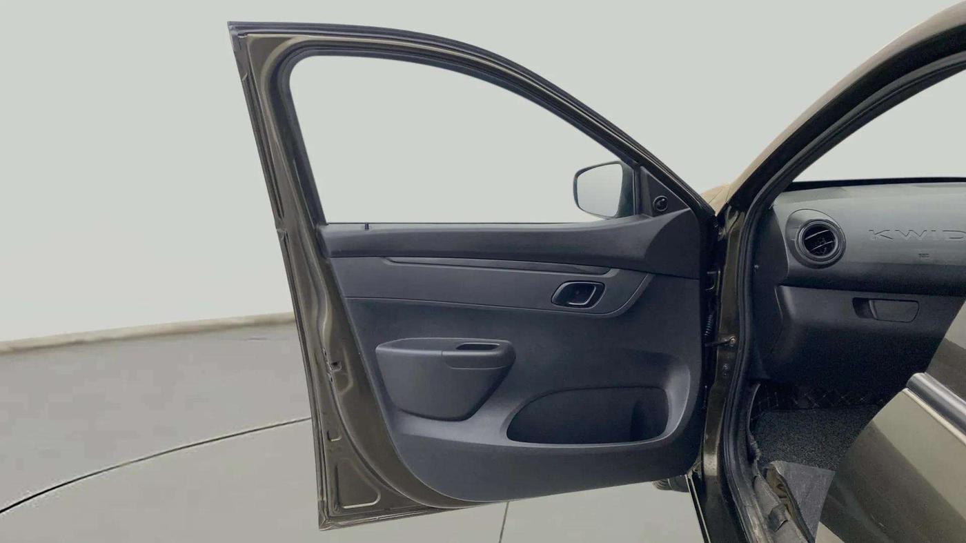 2023 Renault Kwid RXL 1.0 (O), CNG, Manual, 24,918 km, LHS Front Door