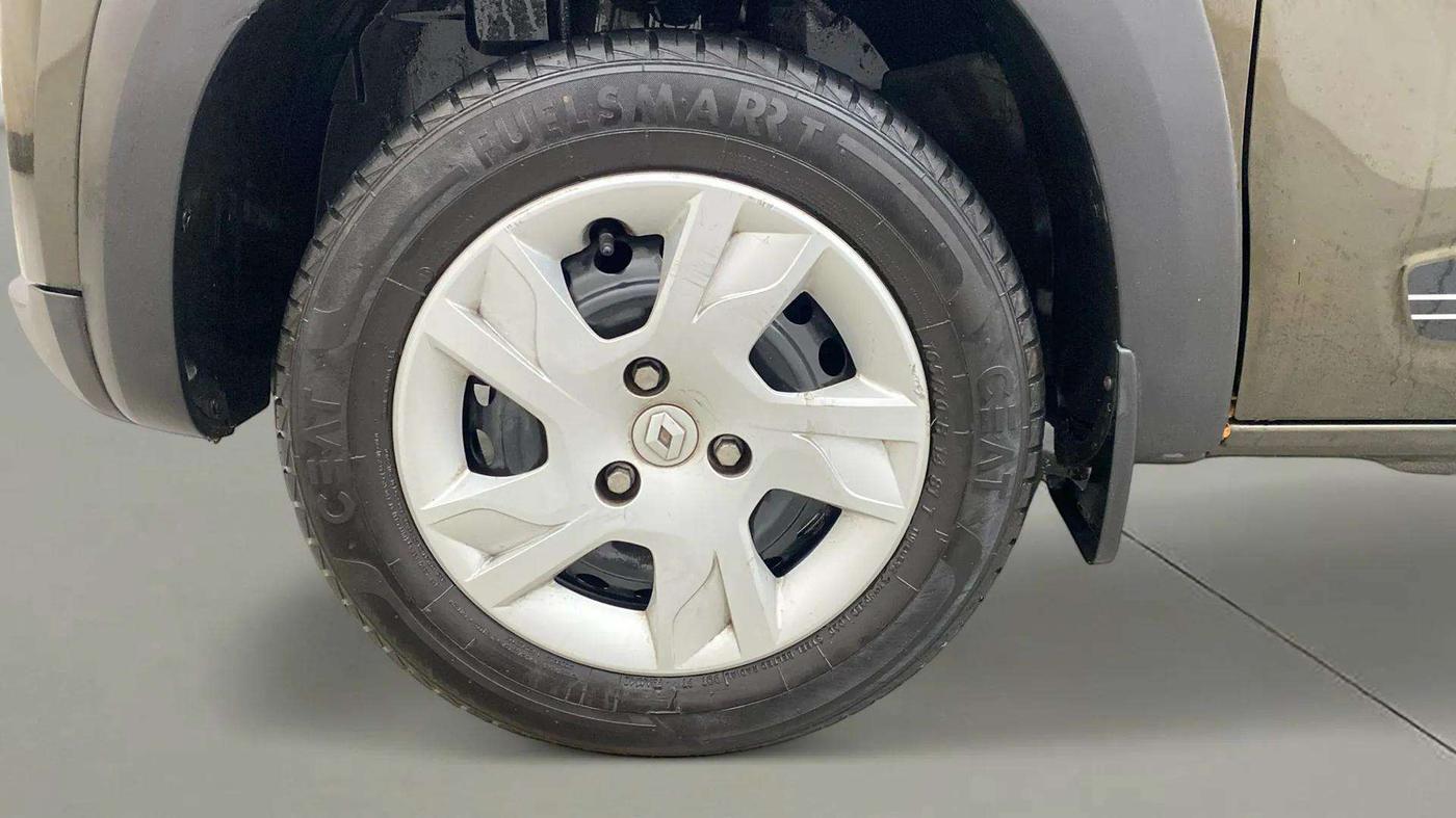 2023 Renault Kwid RXL 1.0 (O), CNG, Manual, 24,918 km, Left Front Wheel