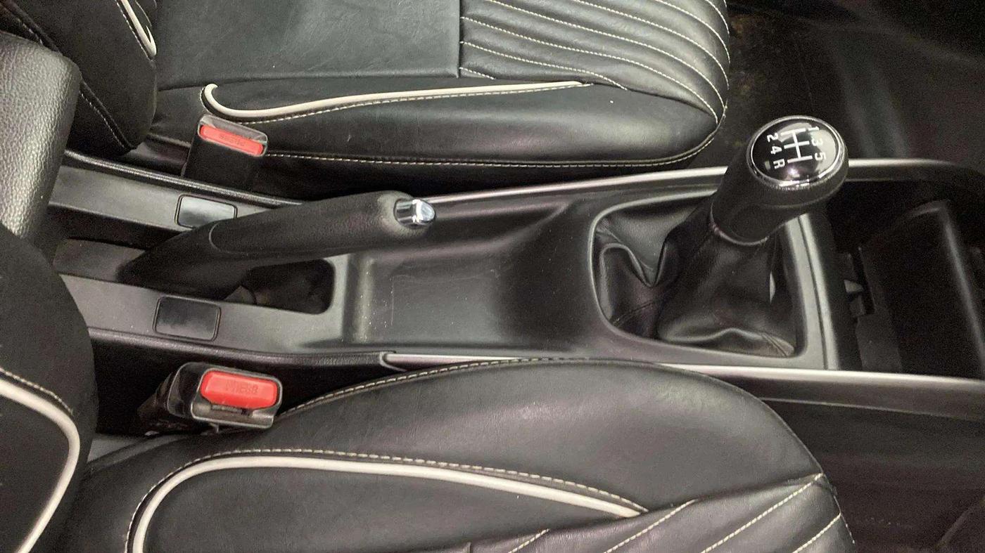 2021 Maruti Baleno ZETA PETROL 1.2, Petrol, Manual, 49,964 km, Gear Lever