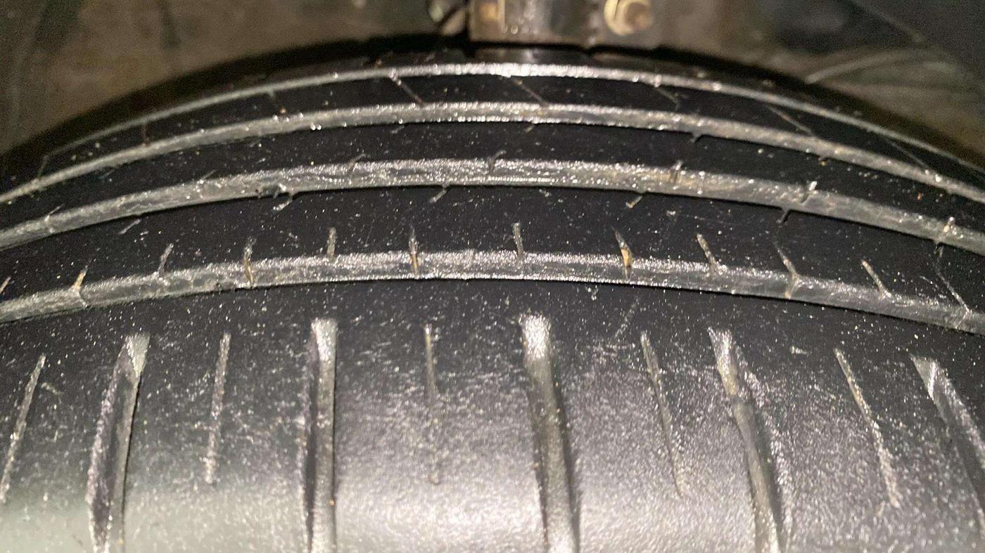 2021 Maruti Baleno ZETA PETROL 1.2, Petrol, Manual, 49,964 km, Right Front Tyre Tread