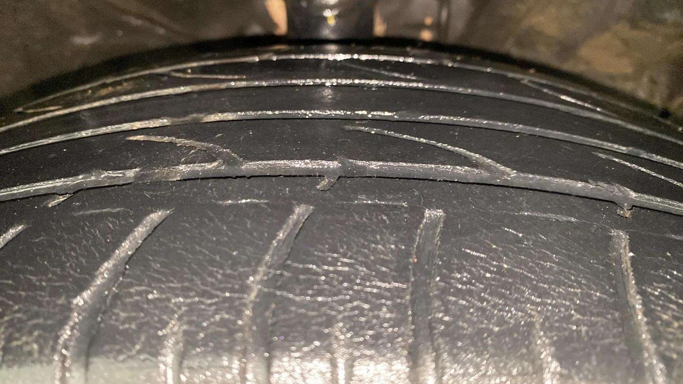 2018 Hyundai Creta SX AT 1.6 PETROL, Petrol, Automatic, 34,900 km, Right Front Tyre Tread