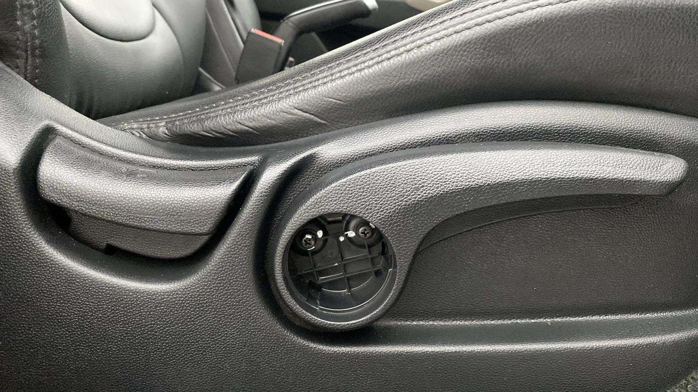2018 Hyundai Creta SX AT 1.6 PETROL, Petrol, Automatic, 34,900 km, Driver Side Adjustment Panel