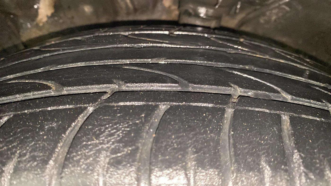 2018 Hyundai Creta SX AT 1.6 PETROL, Petrol, Automatic, 34,900 km, Left Front Tyre Tread